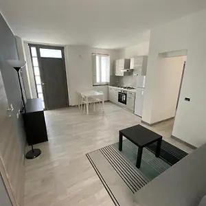 - A Casa Tua - House Appartamento Aeroporto di Catania Fontana Rossa